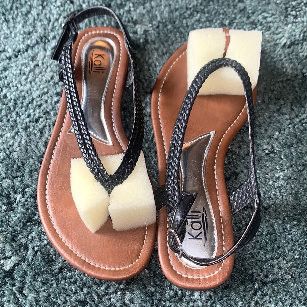 Thong sandal